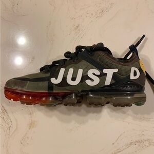 Brand: Nike Cactus Jack Flea Markets.   Size: 11
